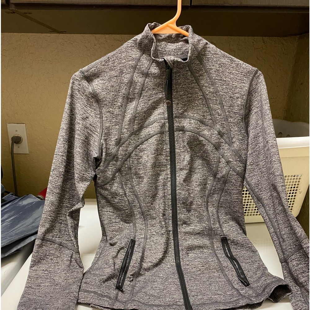 Lululemon zip-up jacket size 8